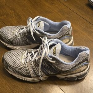 New Balanve Women's Athletic Running Shoes - Gray